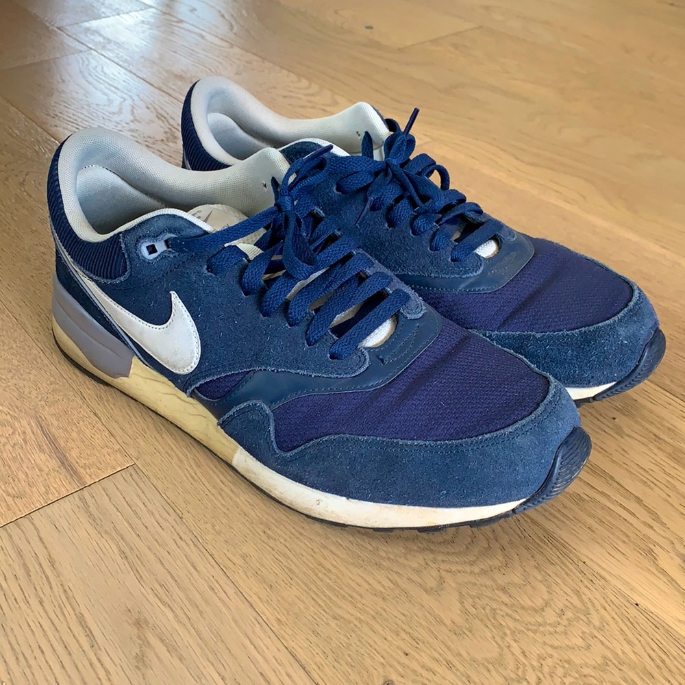 Nike Air Odyssey - size 12